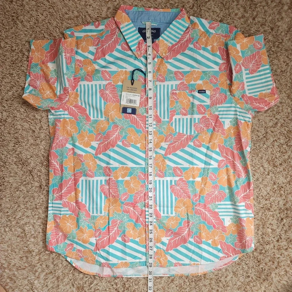NWT Chubbies Hawaiian‎ Floral Mens XL Oxford Short Sleeve Button Up Shirt